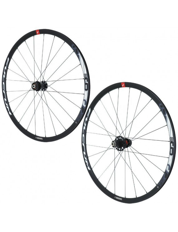 ROUES ROUTE 700 FULCRUM RACING 600 DISC CENTERLOCK NOIR CASSETTE SHIMANO 11-10V. AXE TRAVERSANT 12X100 ET 12X142 (PAIRE)